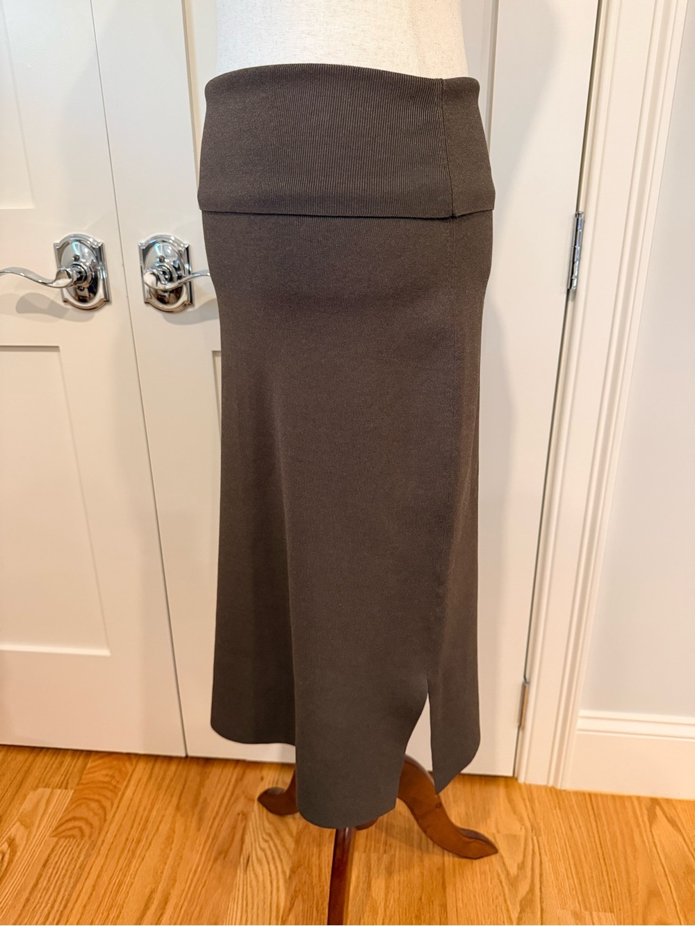 MM Lafleur Harlem Olive Fold-over Waist Pencil Skirt - Picture 7 of 13